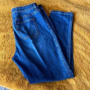 Chicos button up ankle jeans